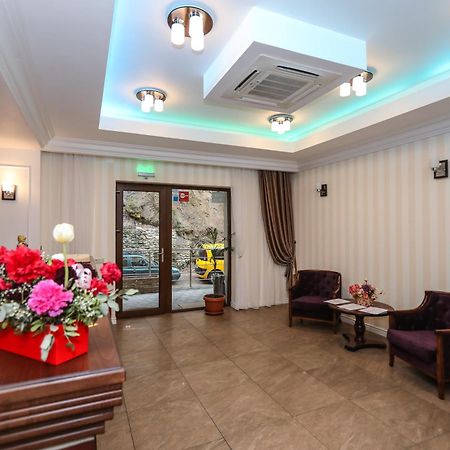 Hotel Holiday Maria Băile Herculane Buitenkant foto