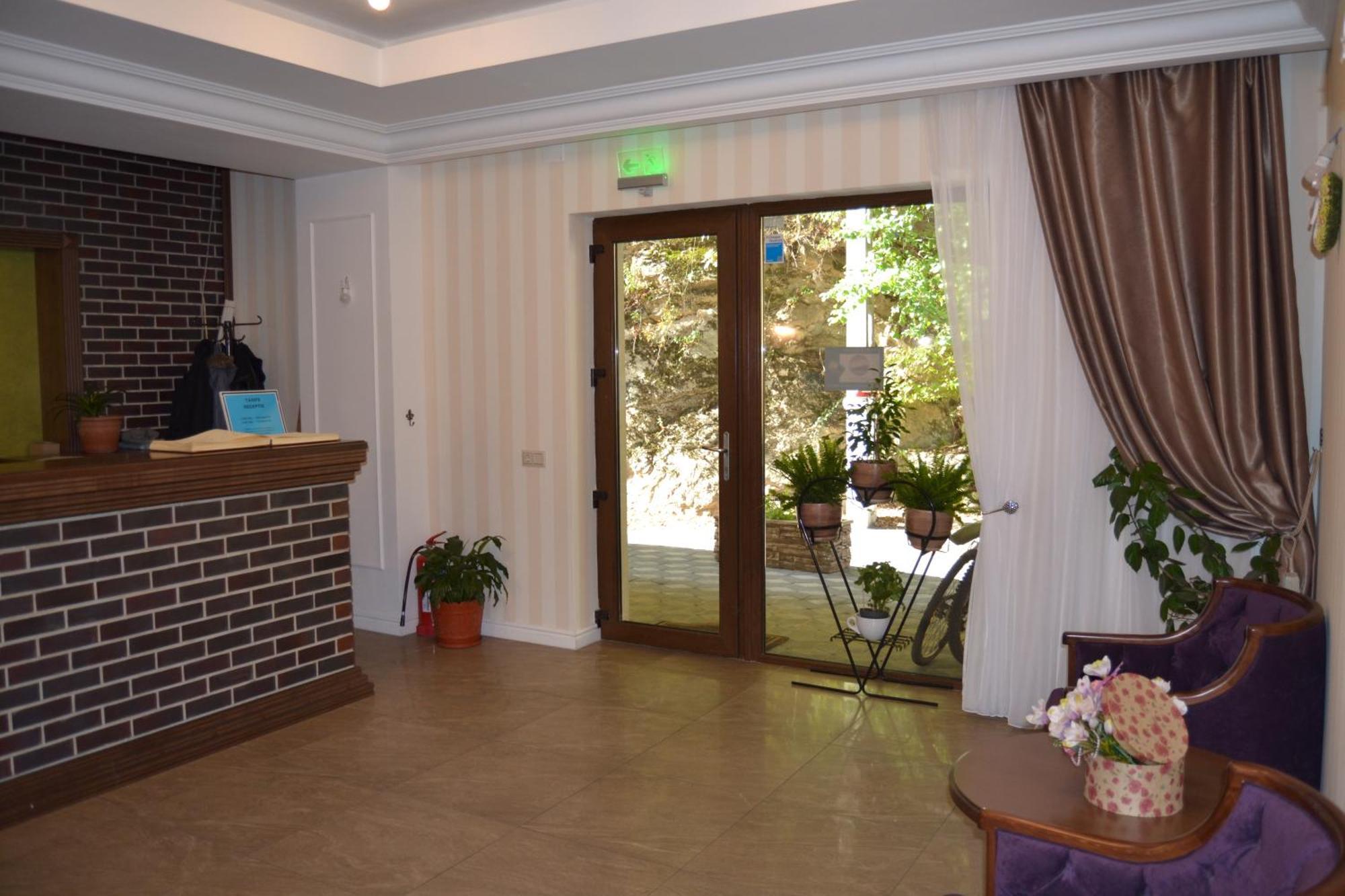Hotel Holiday Maria Băile Herculane Buitenkant foto