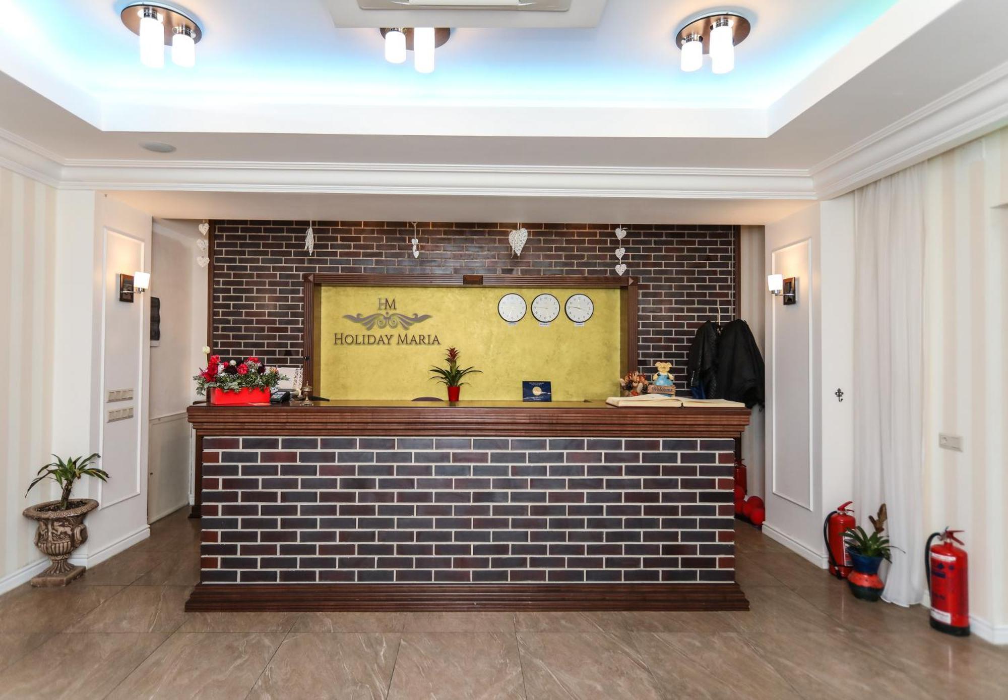 Hotel Holiday Maria Băile Herculane Buitenkant foto